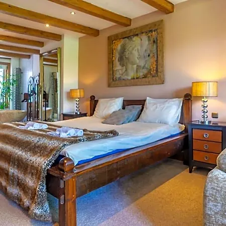 Singel Bed & Breakfast 4*